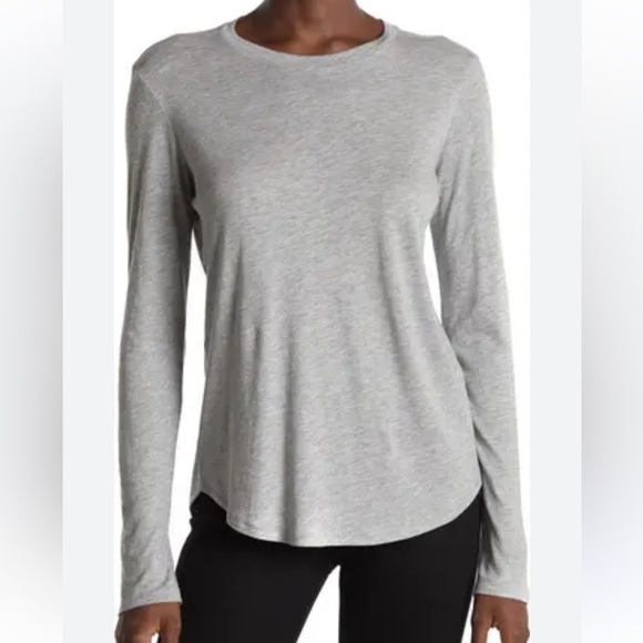 Old Navy Tops - NWT Old Navy gray marled long sleeve t shirt